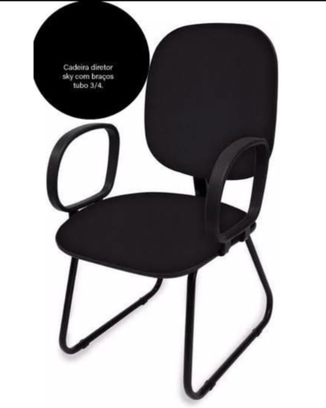 Cadeira Estofada c/ Encosto de Braço